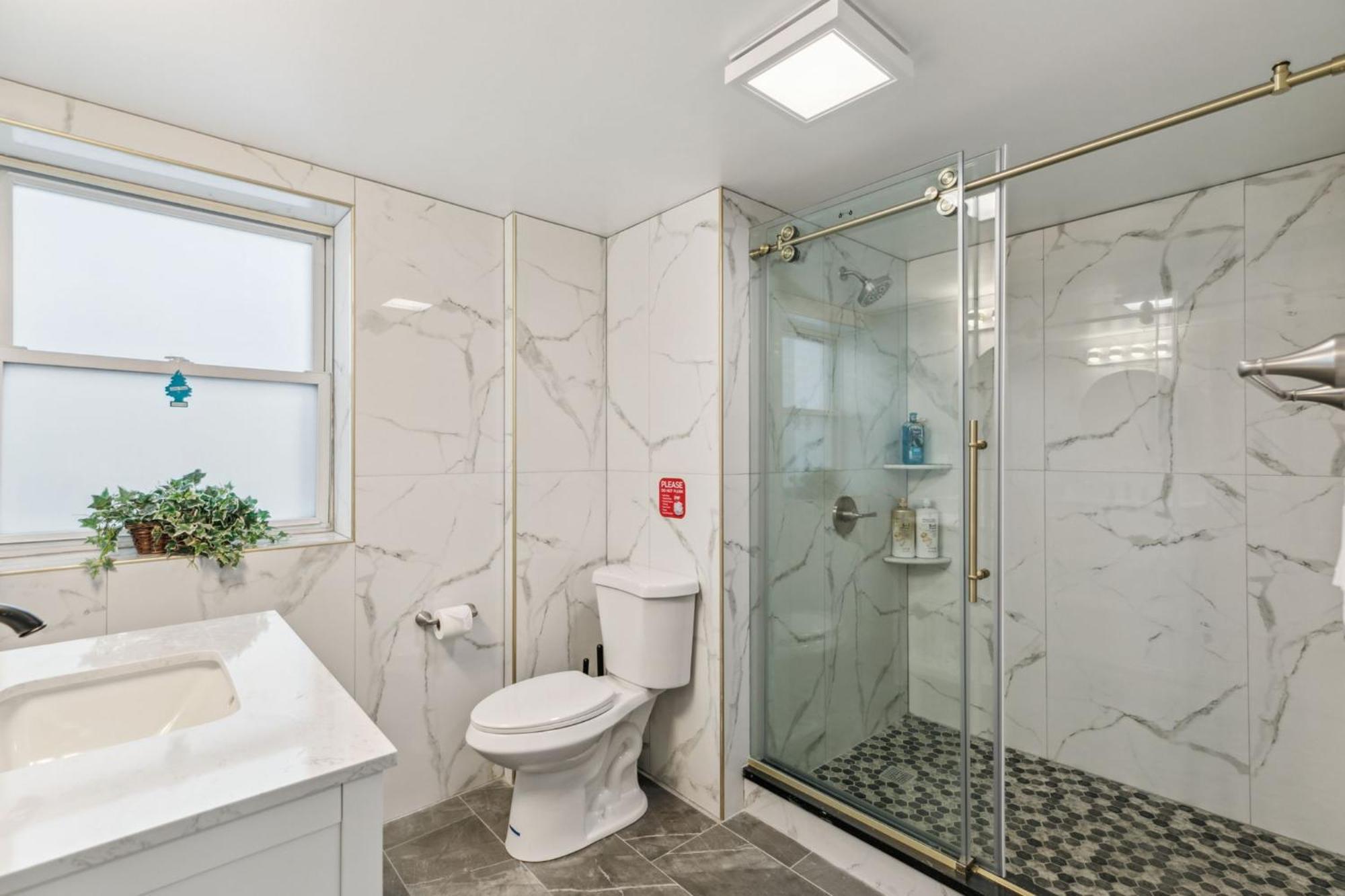 Alina & Fanny - Callowhill Apartment *