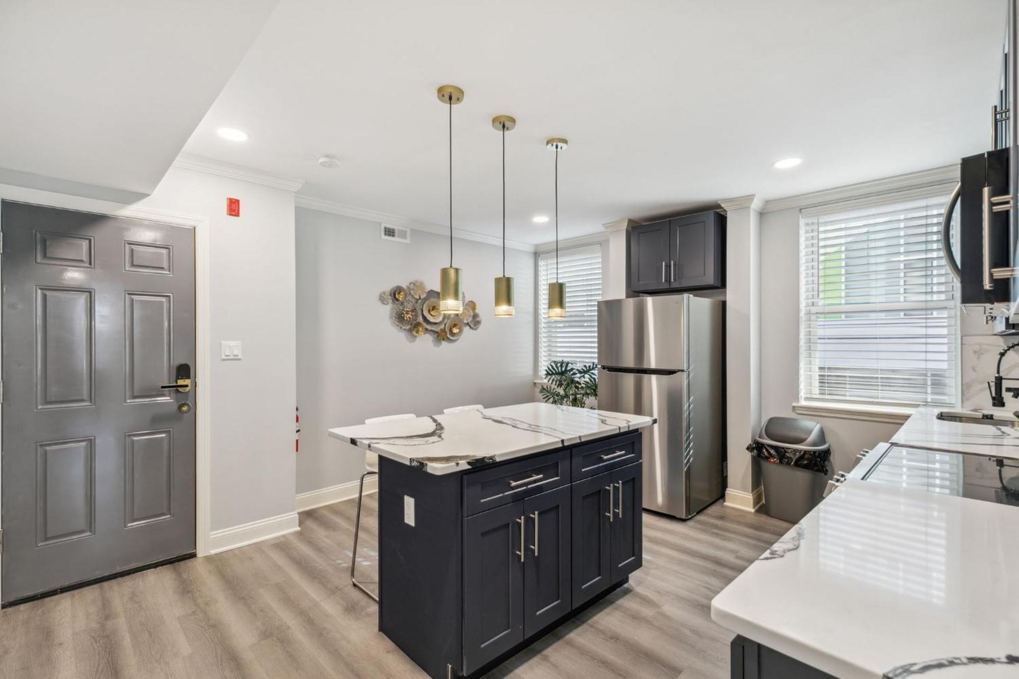 Alina & Fanny - Callowhill Apartment Philadelphia
